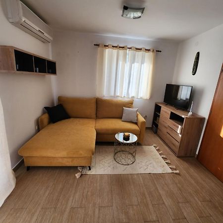 Lucija Apartment คาร์โลบัก ภายนอก รูปภาพ