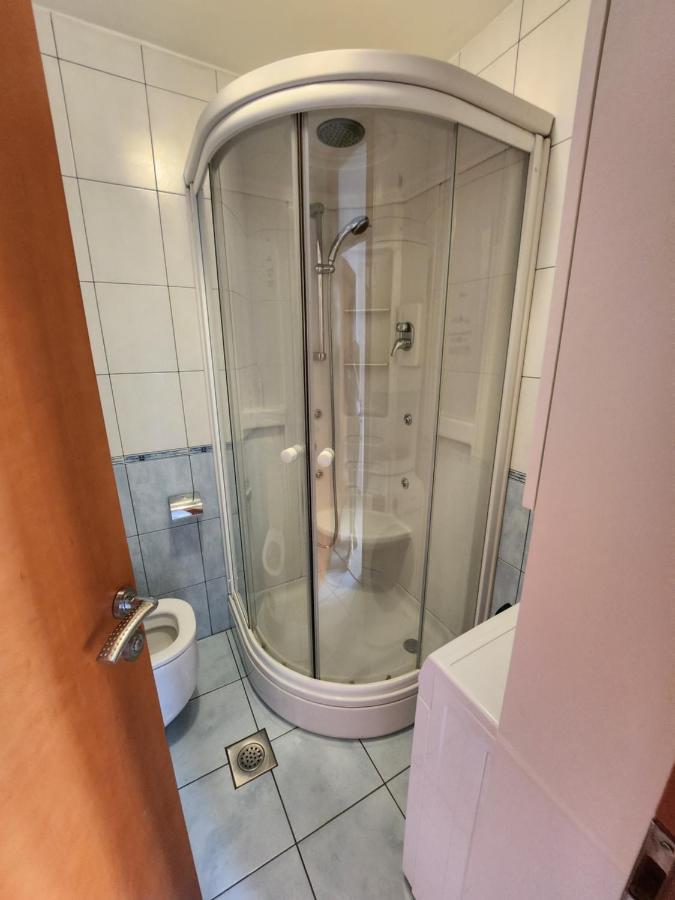 Lucija Apartment คาร์โลบัก ภายนอก รูปภาพ